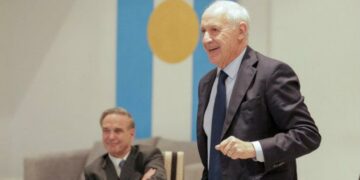 Lavagna dio un paso más hacia su candidatura presidencial