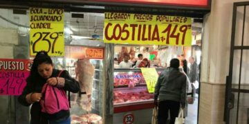 Largas colas en el Mercado Norte para comprar carne a $149 el kilo
