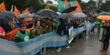 Trabajadores del Polo Sanitario reclamaron mejoras salariales