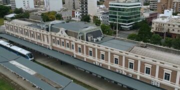 Proponen un tren urbano para mejorar el transporte en la ciudad