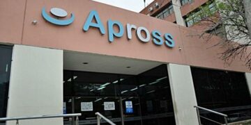 La Justicia le ordenó a la Apross que entregue una máquina braille a un niño ciego