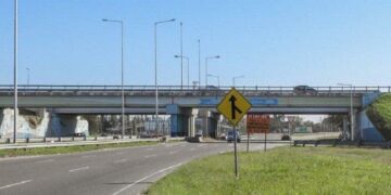 Corte total en el cruce de avenida Circunvalación y La Voz del Interior