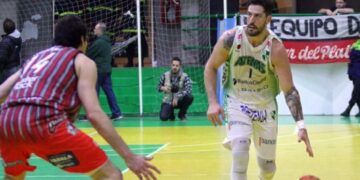Atenas ganó y continuará en la máxima categoría de la Liga Nacional