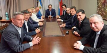 Guiños del peronismo y el radicalismo a Alternativa Federal