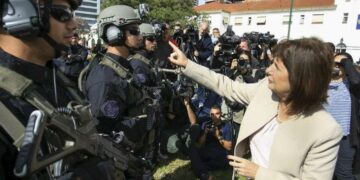 El gobierno habilitó el uso de las pistolas Taser