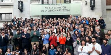La comunidad científica reclamó una solución urgente para el Conicet