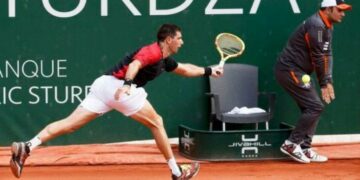 Delbonis afuera del ATP de Ginebra