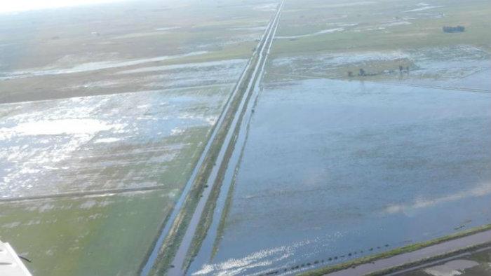 Productores dicen estar "hartos" por las inundaciones Productores dicen estar "hartos" por las inundaciones
