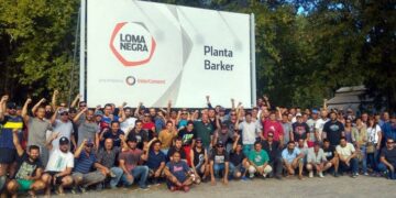 Loma Negra anunció 100 despidos y amenaza con el cierre de una planta