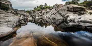 El río Mina Clavero se convirtió en una de las 7 maravillas argentinas