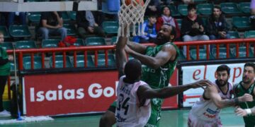 Con diferentes objetivos