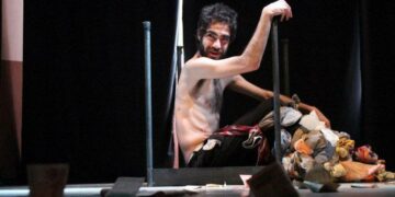 Vuelve el unipersonal «Kynico, perro blanco»