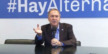 A horas de la cumbre y a través de un video, Schiaretti busca tentar a Scioli y Tinelli