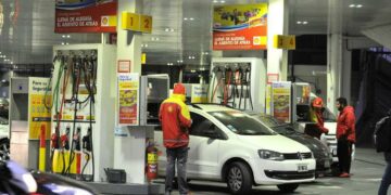 En doce meses, el precio de los combustibles subió un 60%