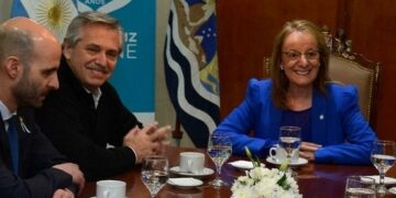 Fernández apuntó contra la deuda, la inflación y el déficit