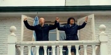 La Mona y el Carli Jiménez lanzaron su campaña electoral