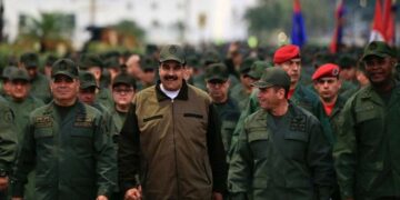 Maduro pidió a militares «estar preparados» para defender a la patria
