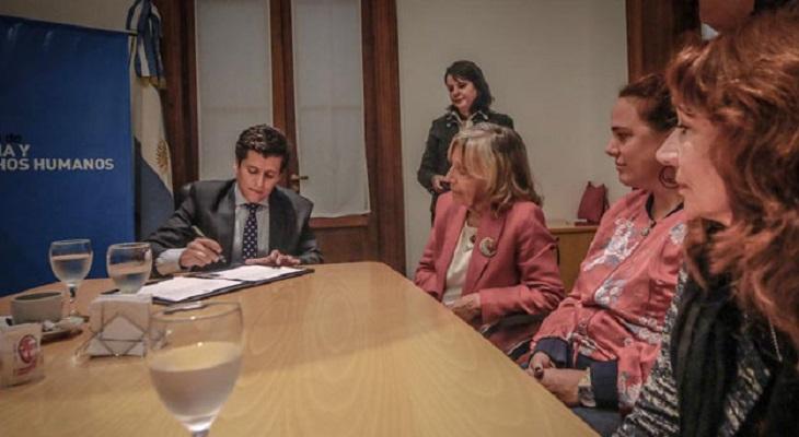 Digitalizarán actas para buscar a nietos desaparecidos en la dictadura Digitalizarán actas para buscar a nietos desaparecidos en la dictadura