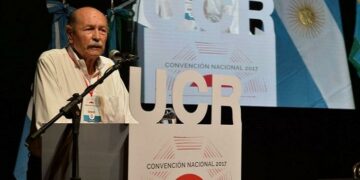 En una cumbre, la UCR procura salir de su propio laberinto