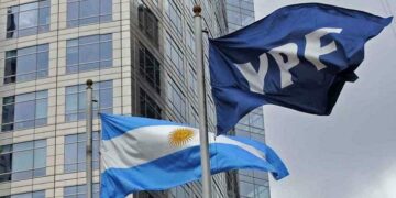 Recomiendan que la demanda por YPF siga en Estados Unidos