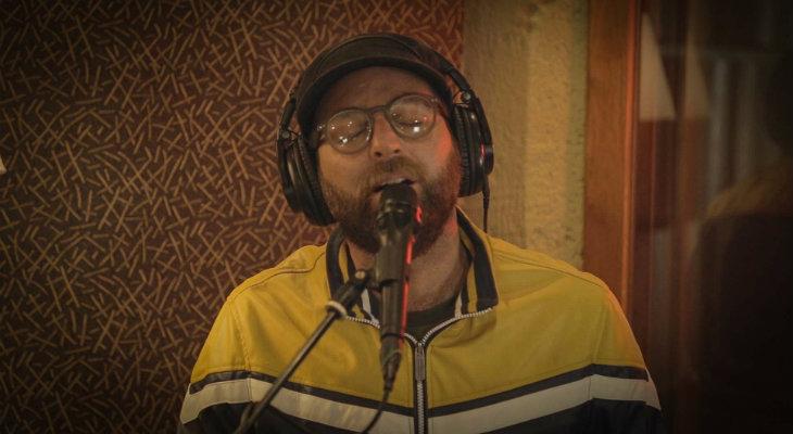 Con el noveno bajo el brazo Con el noveno bajo el brazo