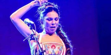 Homenaje a  la voz inmortal