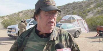 Descubren milicias ilegales que vigilan la frontera sur de EE.UU.