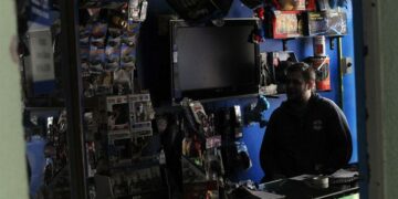 Un gigantesco apagón afecta desde hace cuatro días a La Plata