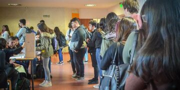 Fijan el monto que cobrarán las autoridades de mesa en las Paso