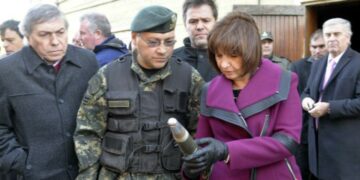 Hallan un arsenal ilegal en un depósito de la Fuerza Aérea