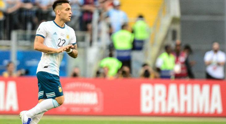 Argentina venció a Qatar y clasificó a cuartos de final Argentina venció a Qatar y clasificó a cuartos de final