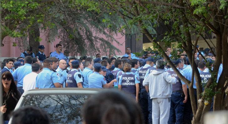 Remiten la causa del motín policial a Capital Federal Remiten la causa del motín policial a Capital Federal