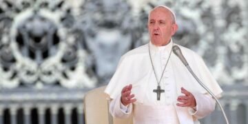 Abren la puerta a la ordenación de hombres casados