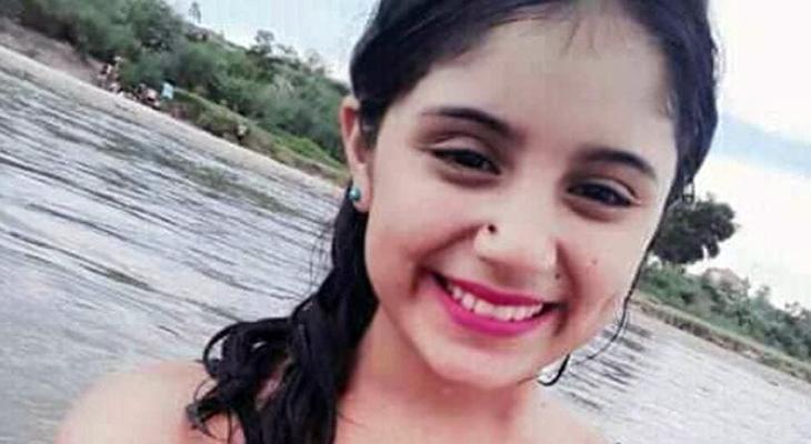 Murió una adolescente de 17 años baleada por un policía