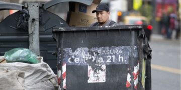 En un año, la canasta básica creció un 61%