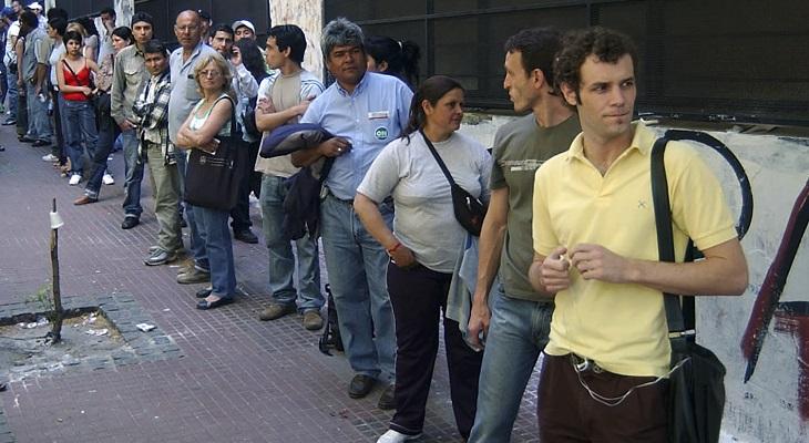 El desempleo ya alcanza a más de 2 millones de argentinos El desempleo ya alcanza a más de 2 millones de argentinos