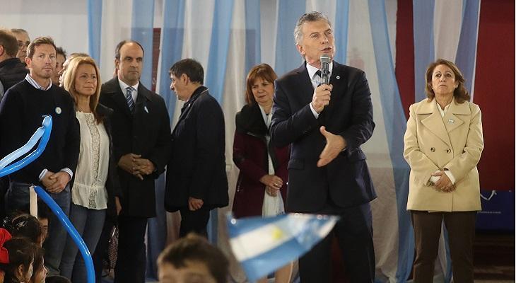 En clave electoral, Macri eludió el Monumento a la Bandera