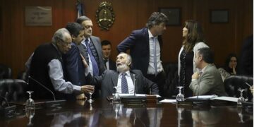 Tras la salida de Pichetto, el PJ se reorganiza en el Senado