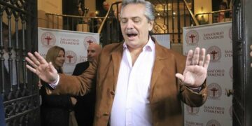 Fernández vuelve a la campaña tras ser dado de alta