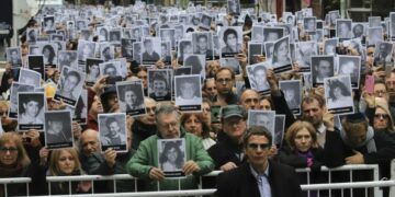 El 25º aniversario de la Amia reabre la interna oficialista