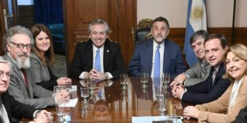 Fernández y Macri preparan sus desembarcos en Córdoba