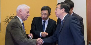 El rector de la UNC abre nexos con tres universidades chinas