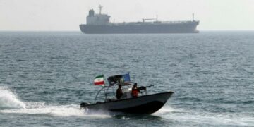 Irán anunció la detención de un barco petrolero extranjero