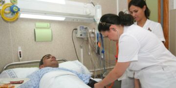 Destacan avances en favor de mujeres residentes en salud