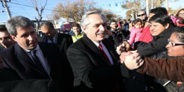 Alberto Fernández buscará hoy tender puentes con Schiaretti