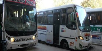 Paro de interurbanos: la Provincia convocó a una reunión de emergencia