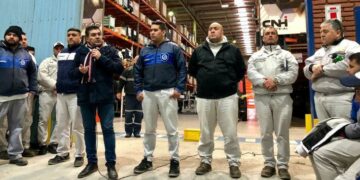 Frenan despidos en una concesionaria