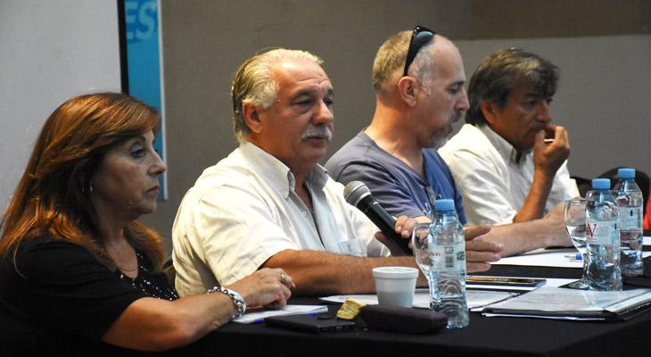 "La cláusula gatillo esta vigente hasta agosto" "La cláusula gatillo esta vigente hasta agosto"