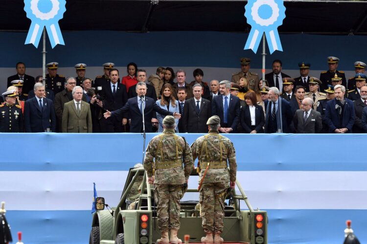 Macri aprovechó el Día de la Independencia para hacer campaña