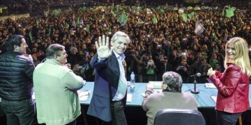 Fernández consiguió el apoyo del gobernador electo de Misiones